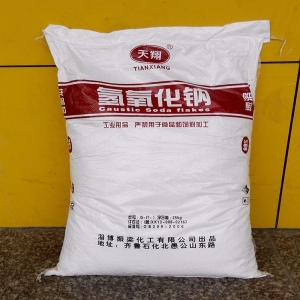 片堿（氫氧化鈉/NaOH）——火堿，苛性